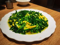 鸡蛋炒韭菜-天添纸包鸡家常菜