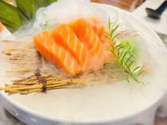 三文鱼刺身-品米斗·精致料理(浦东禹悦汇店)