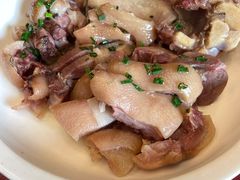 -侬佳蒸菜馆(听潮店)