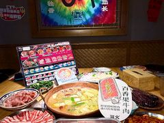 -洱火云南酸菜牛肉火锅(石景山当代商城店)