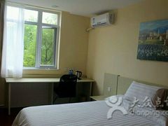 -卡罗酒店(东门晒布地铁站店)