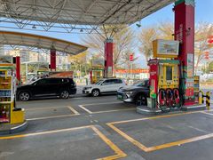 -冠德石油威程加油站