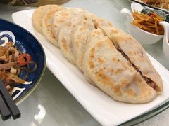 羊肉馅饼-那达慕蒙古风味酒楼
