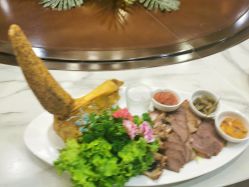 -鑫淼餐饮娱乐中心(江东街店)