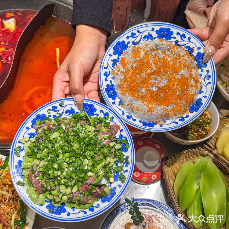 珠海的!!新开的!!朱光玉火锅馆!!!