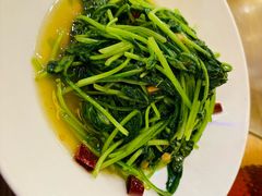 -黄泥岗·地道湖北菜(奥特莱斯店)