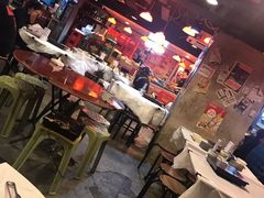 大堂-鲜入围煮花胶鸡海鲜火锅