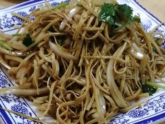 -乡府肉丁水饺(环山路店)