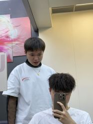 -藤野造型专业烫染接发