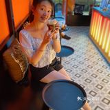 魔都咖啡馆黑橘撞色咖啡店复古金属style