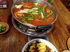-亮欢寨酸汤鱼(沙冲路店)