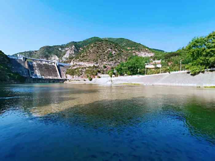 仙娥湖景区-"仙娥湖位于商州区板桥镇,当地人称为二龙山.