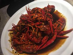 -沪小胖小龙虾(淮海中路旗舰店)