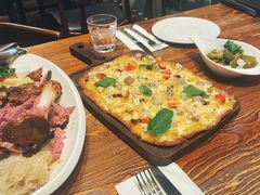 -1886德国汽车餐厅(外滩十六铺码头店)