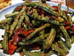 干煸豆角-95号酱骨·一块豆腐(展春园西路店)