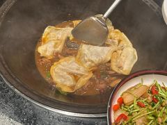 -挂旗柴锅鸡(蚌山区嘉年华店)