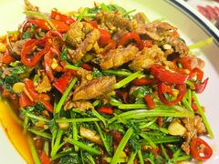 小炒黄牛肉-湘里乡亲甲王二老店