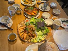 -大头虾越式风味餐厅(光明广场店)