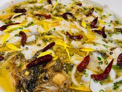-渔语鱼酸菜鱼新川菜(来福士店)