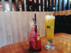 -拉亚汉堡经典餐厅(商城路店)