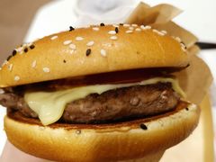 安格斯厚牛芝士堡-麦当劳(济泺路店)