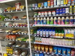 -全家便利店(沪太路三店)