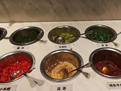 -左庭右院鲜牛肉火锅(金山万达店)