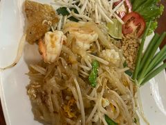 -Dang restaurant (patong phuket)