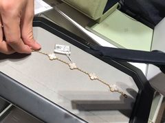 -梵克雅宝(国贸商城店)