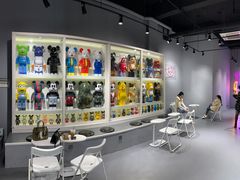 -sth more(会展航洋城店)