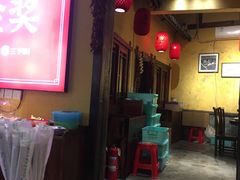 -富正毅三下锅·湘西韵味(天门山索道店)