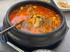 -豚妈妈汤饭·部队锅(南京东路店)