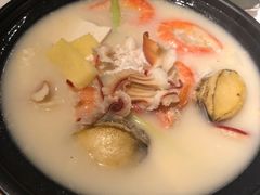 杂锦海鲜豆腐煲-闻见中国海南菜(K11店)