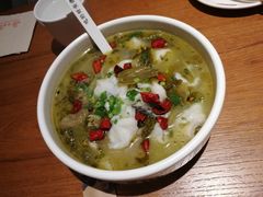 -渝是乎酸菜鱼(龙旗购物中心店)