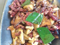 -Ameigo梅果·云贵川bistro(长宁来福士店)