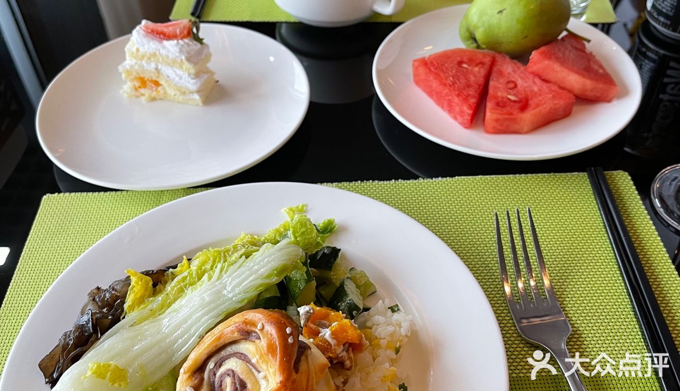 来一顿中西特色美食