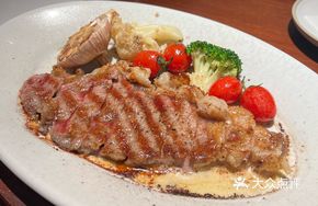 Black Pepper Sirloin Steak