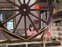 -辣莊重庆老火锅(威海高铁站韩乐坊店)
