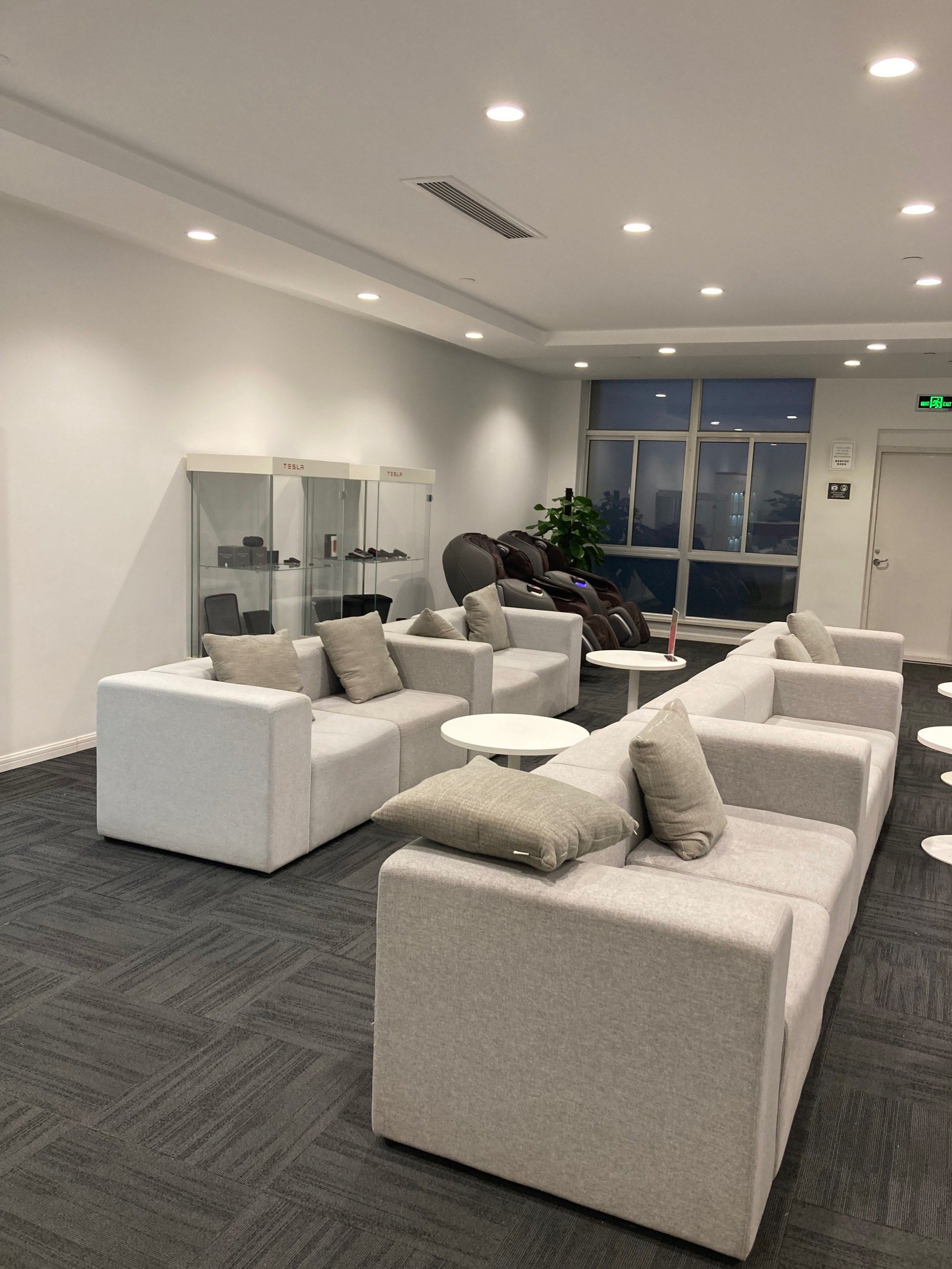 特斯拉客休息区