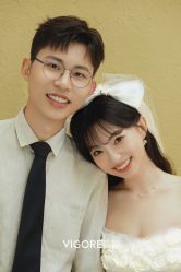 -雪中彩影婚纱摄影·微光艺术中心