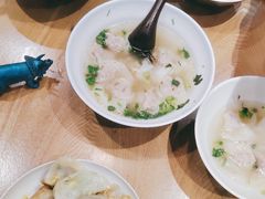 -三好食堂(煎饺·馄饨·肉饼米线·盛世广场店)