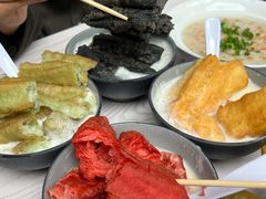 -李与白包子铺(桐梓林店)