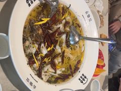 -渔语鱼酸菜鱼新川菜(来福士店)