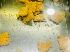 蟹香蛋黄锅巴-上海哈尔滨食品厂(淮海中路店)