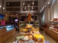 -顶东面包花园·生日蛋糕(世博店)