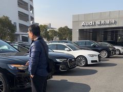 -上海永达奥诚奥迪4S店(申江路店)
