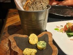 餐前包-AZUL by FUEL蓝色·法式酒馆(琶醍店)