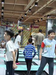 -反弹蹦床公园·运动乐园·团建·亲子派对(深圳观澜湖店)