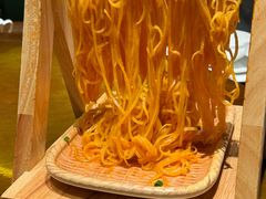 -东口码头·烧鸽子·鱼头泡饼·地方菜(金鹰悦城店)
