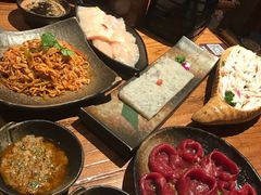 -老牌坊云南鱼豆花火锅(爱建店)